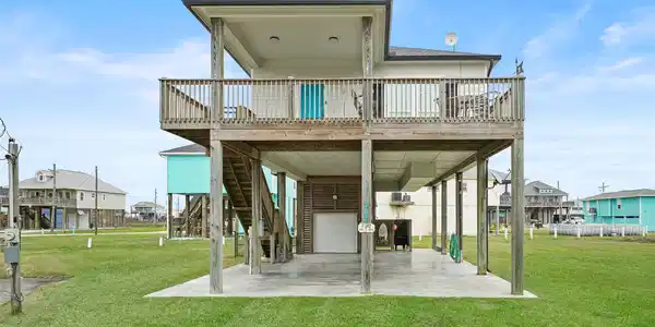 962 Driftwood Drive