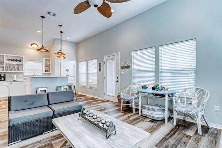 877 Palmetto Drive