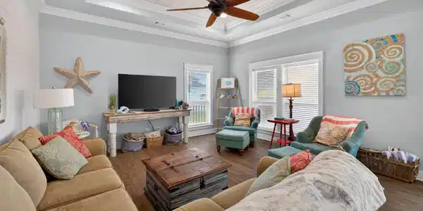 Image 3: Family Room