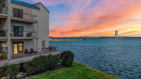 351 Lakeside Lane