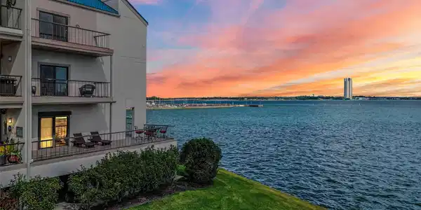 351 Lakeside Lane