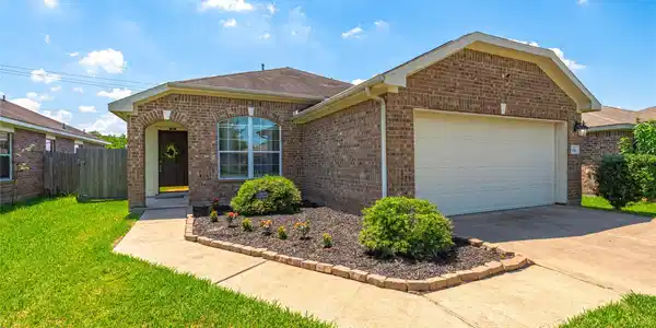 878 Driftwood Lane