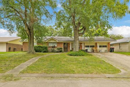 1306 Narcille Street