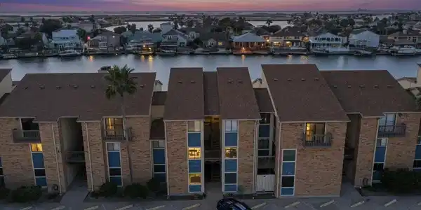 15425 Fortuna Bay Dr Drive