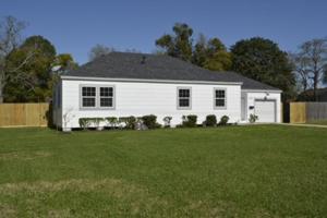 828 Holly Street
