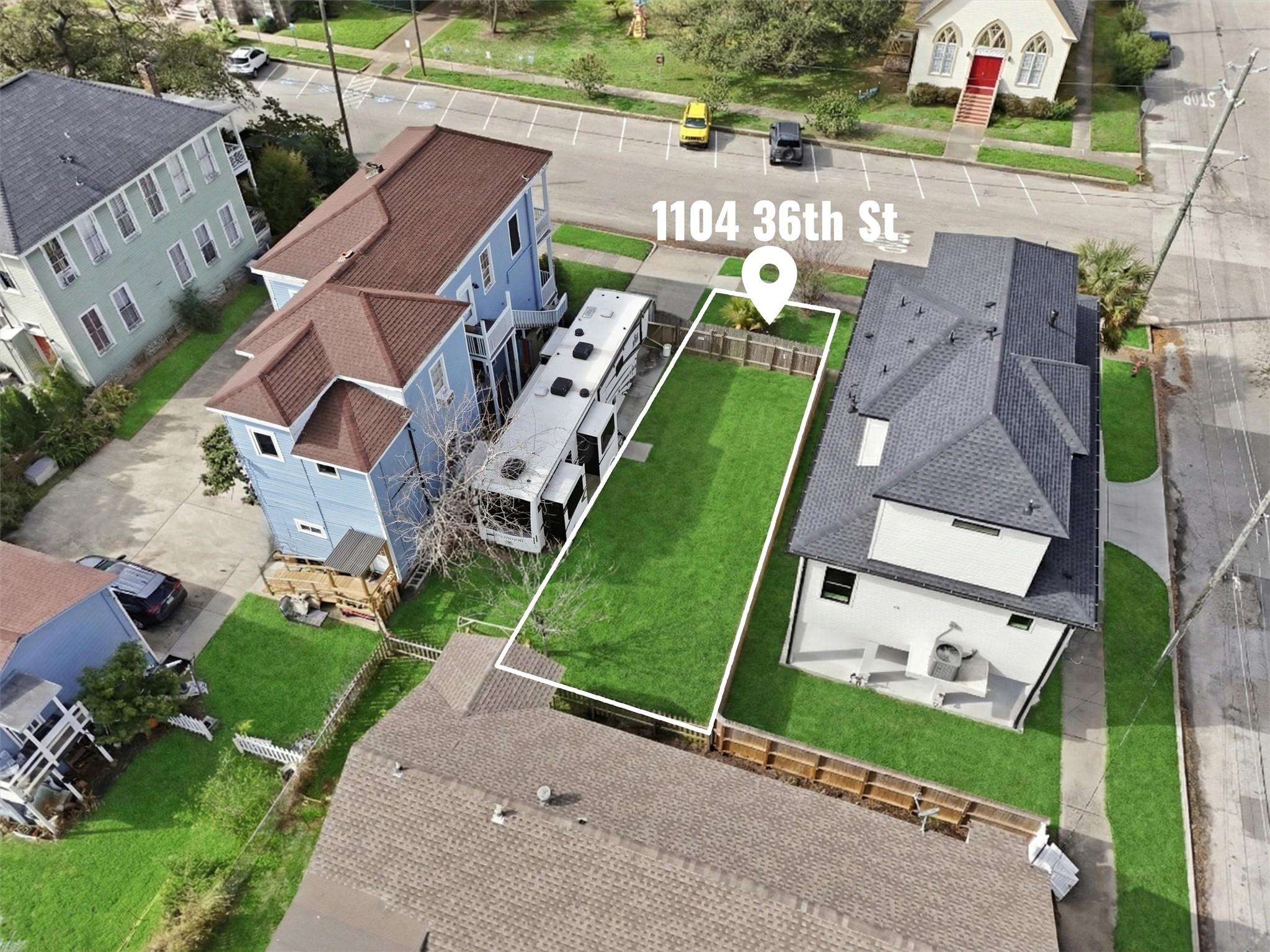 Image 3: This well-located parcel provides flexibility for