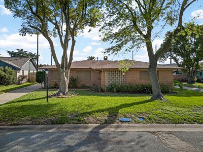 22 Willow Lane