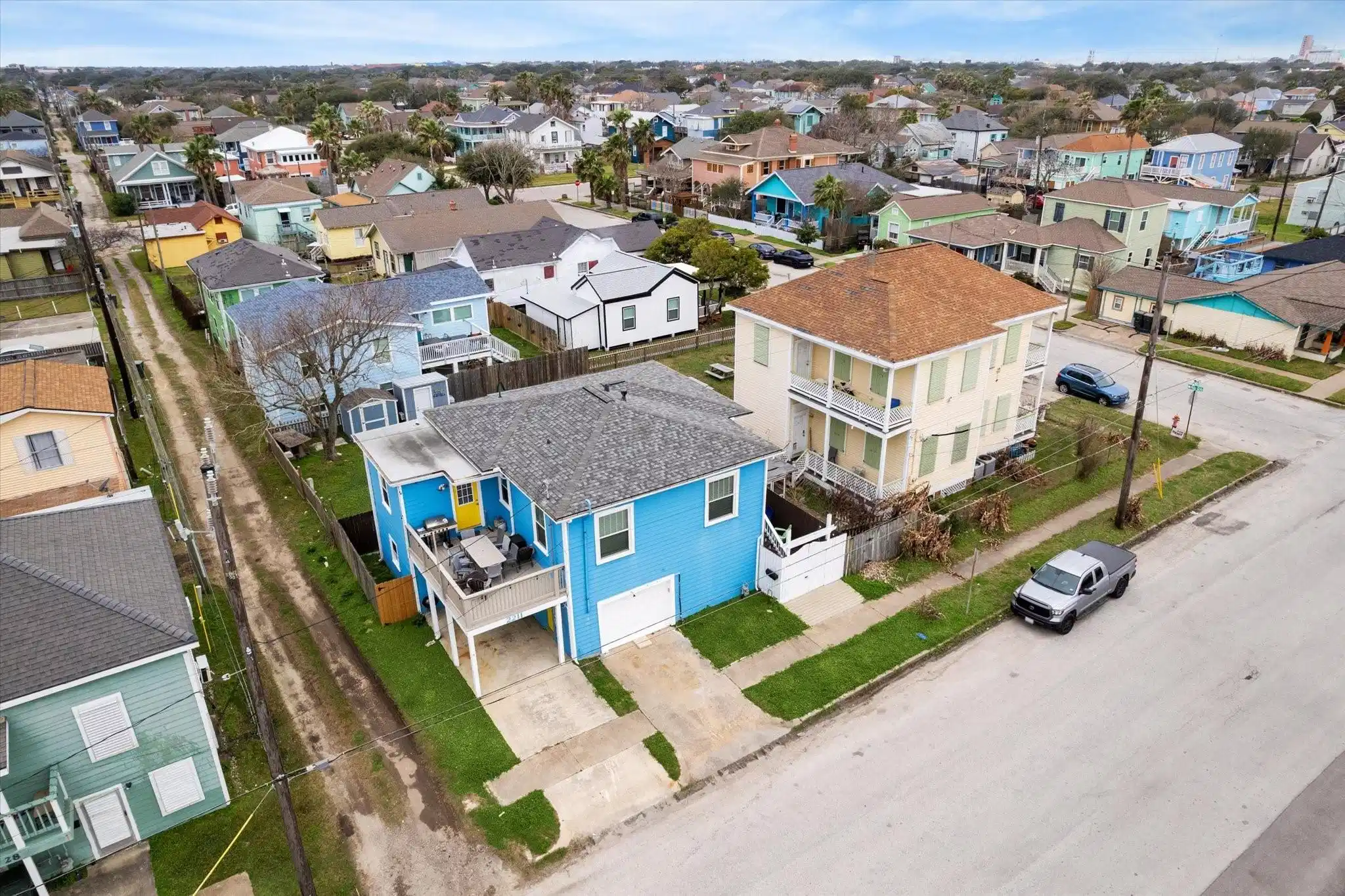 Image 1: 2211 28th St.