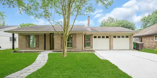 4518 N Heron Drive