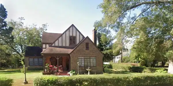 2715 Evergreen Drive