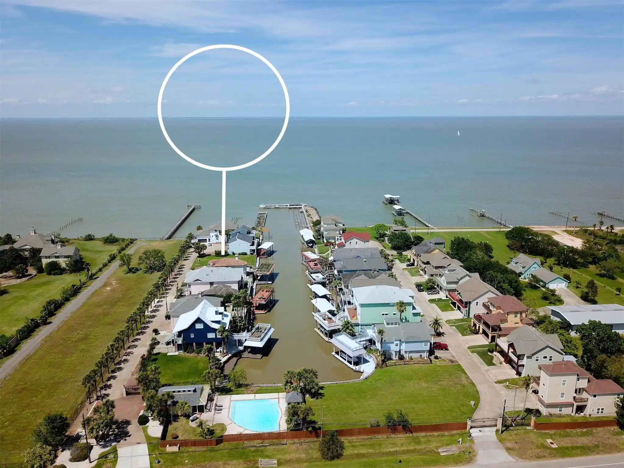 Image 1: Direct access to Galveston Bay and the Gulf of Ame
