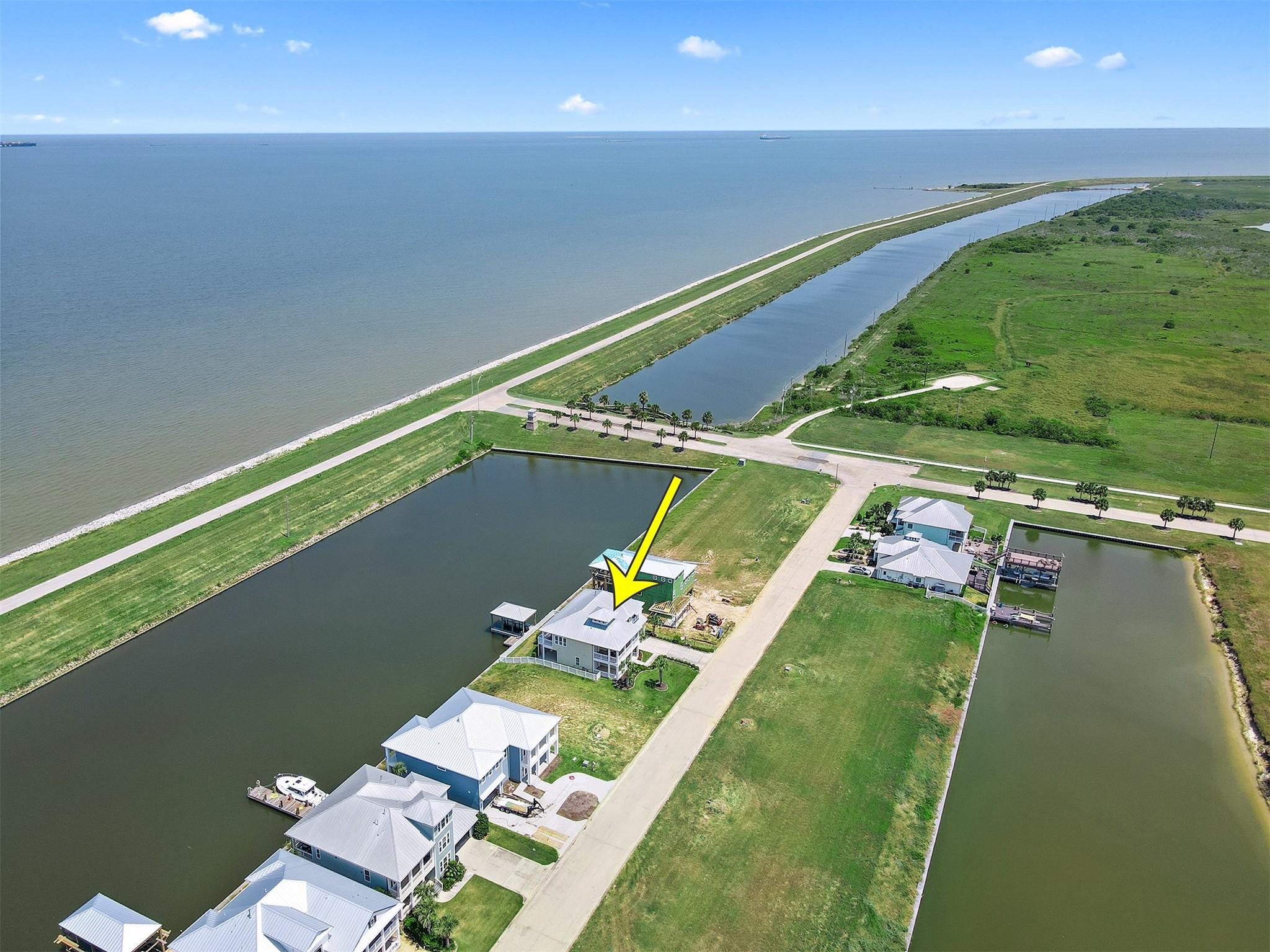 Image 2: Watch the ships travel the Houston Ship Channel.