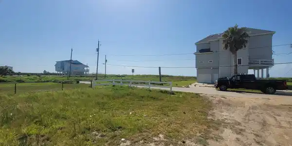 Image 2: View to left side of property