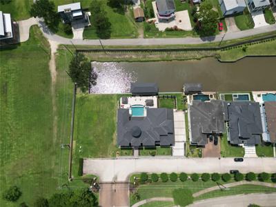 307 Blue Water Way