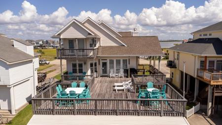925 Tiki Drive
