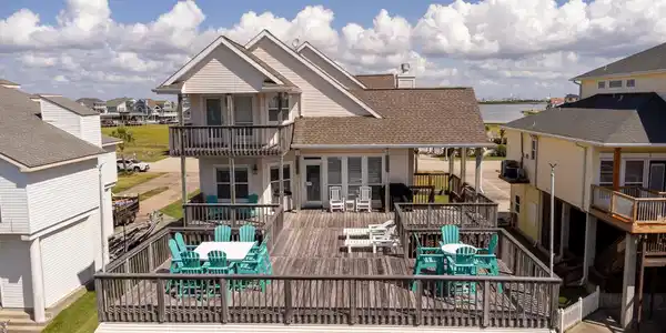 925 Tiki Drive