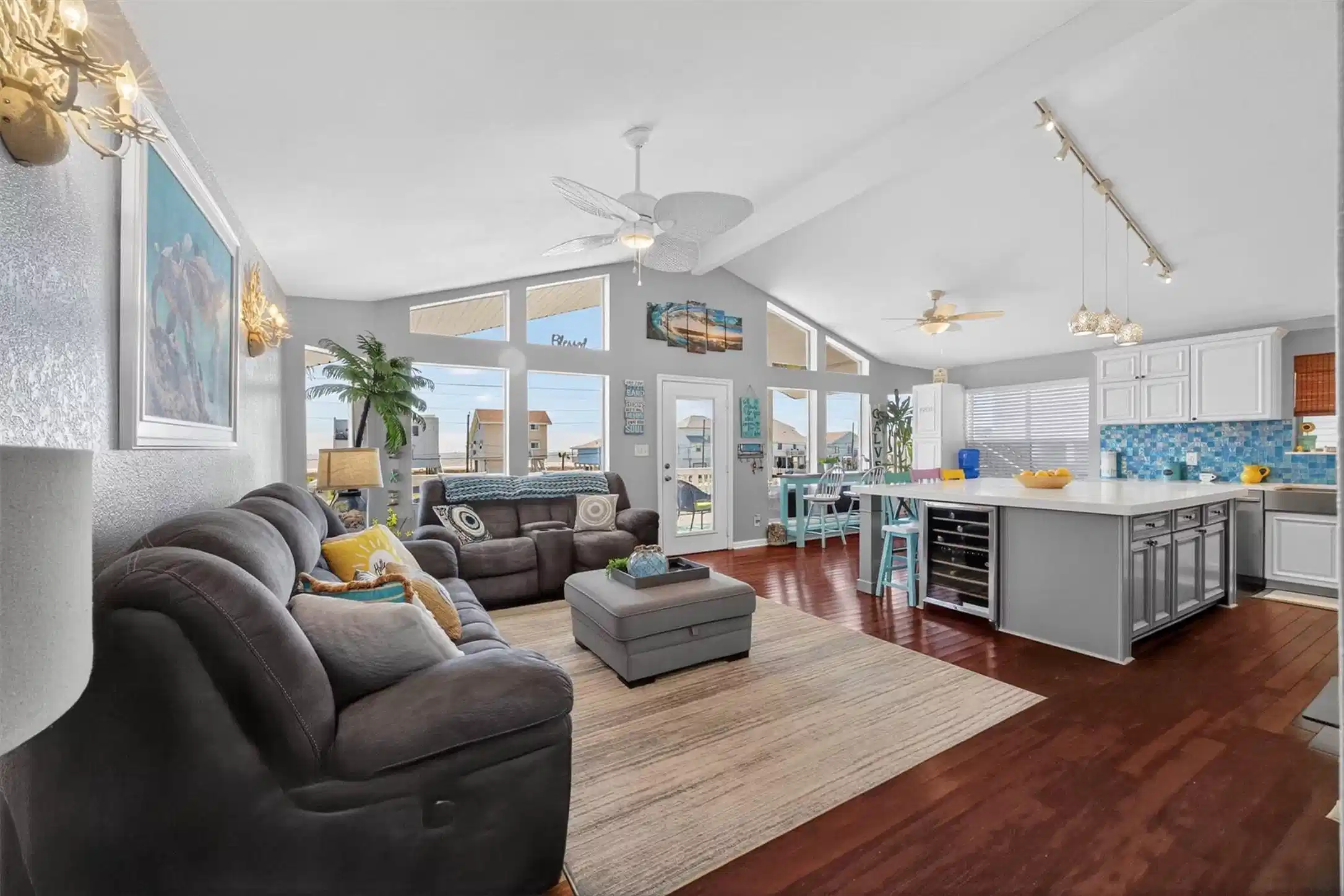Image 1: Open concept complete!