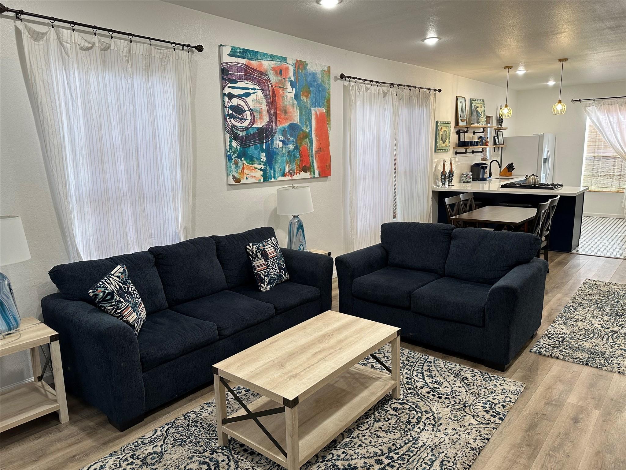 Image 2: Gather the family and guests together in your love