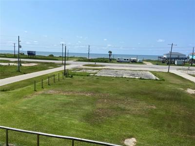 1015 Beach Front Road