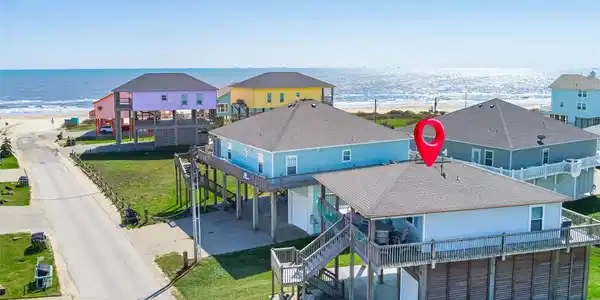 Image 3: Best location for the value!  Close enough to walk