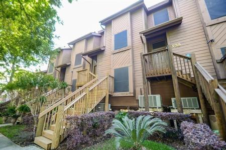 737 Davis Road