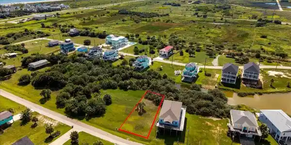 Lot 13 Las Palmas Street