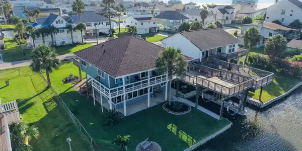 3815 Antascosa Key Drive