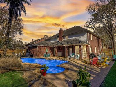 1023 Live Oak Lane