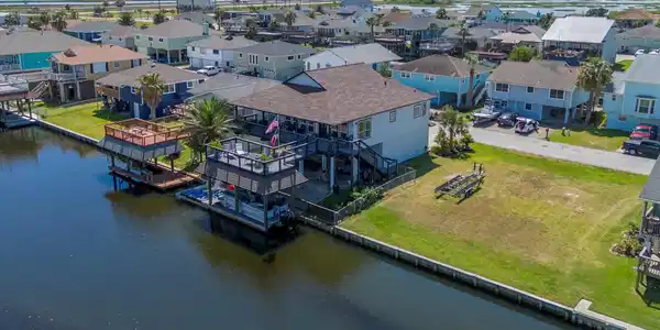 1007 Redfish Street