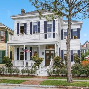 1811 Church Street