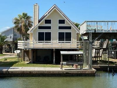 231 Schooner Drive