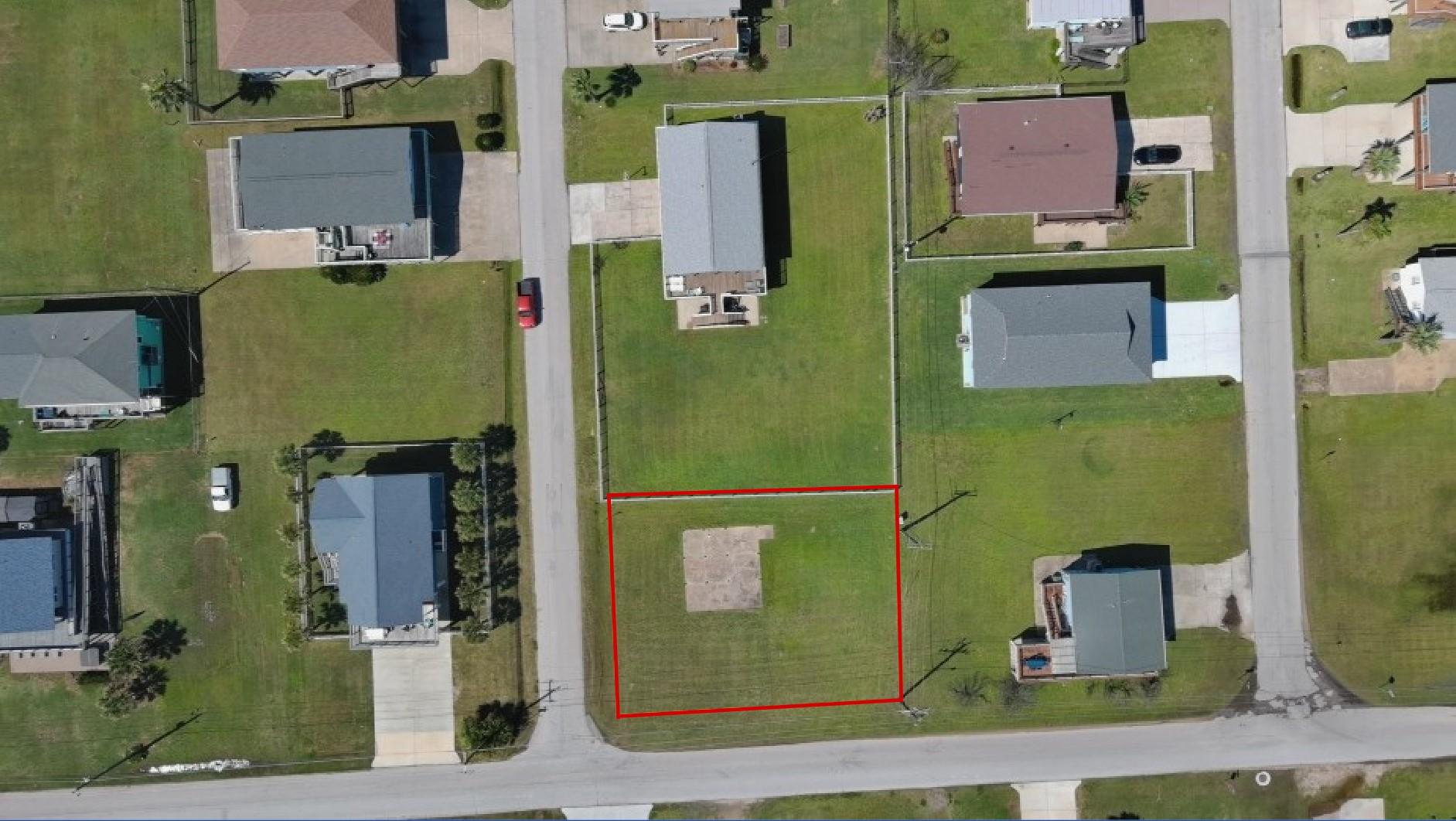 Image 3: Corner lot also for sale! Listed separately but co