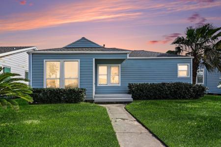 4805 Alamo Drive