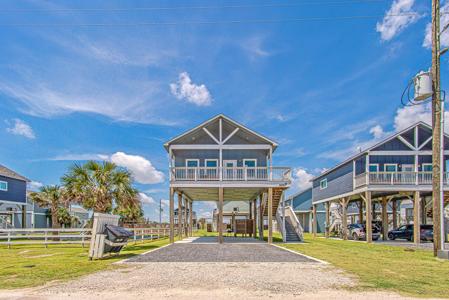 1079 Cedar Lane