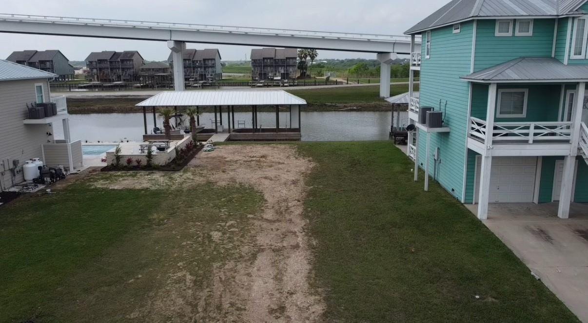 Image 3: Shared boat slip