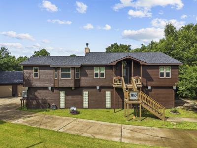 1113 S Country Club Drive