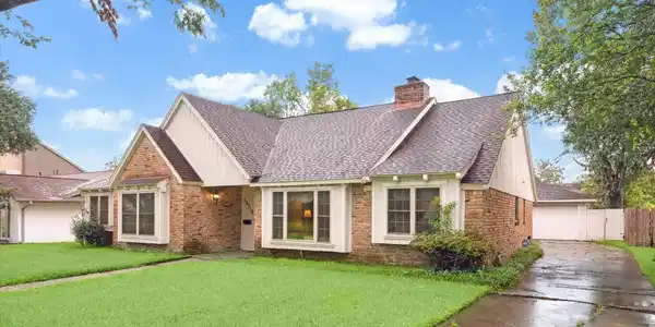 18718 Prince William Ln