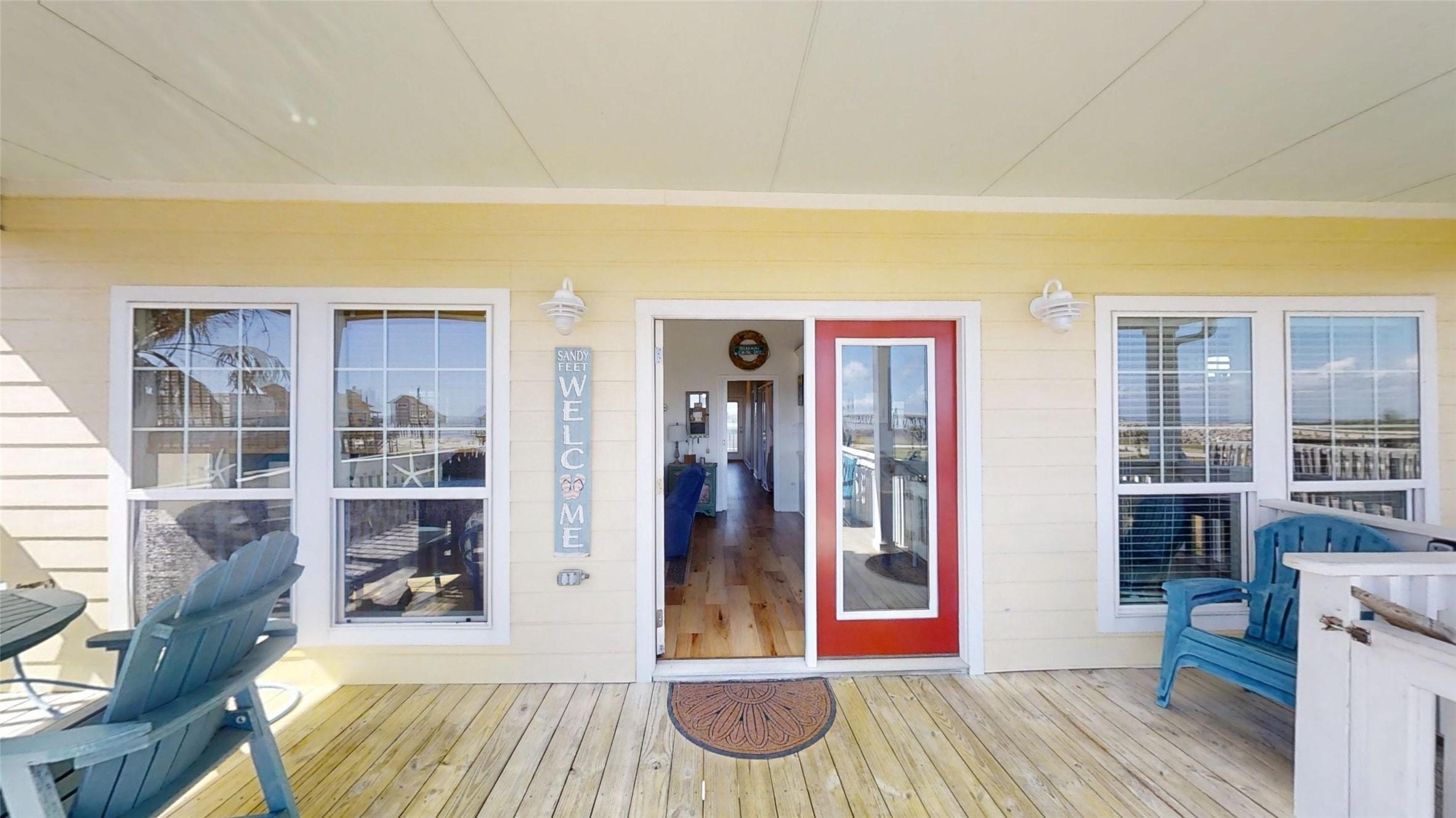 Image 3: Large front deck for entertaining