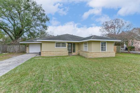 405 N Burnett Drive