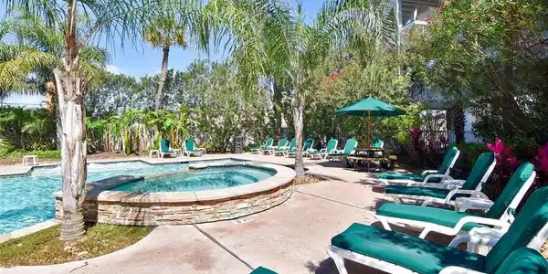 6102 Seawall Boulevard