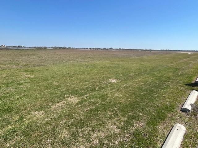 Image 4: Lot looking south
