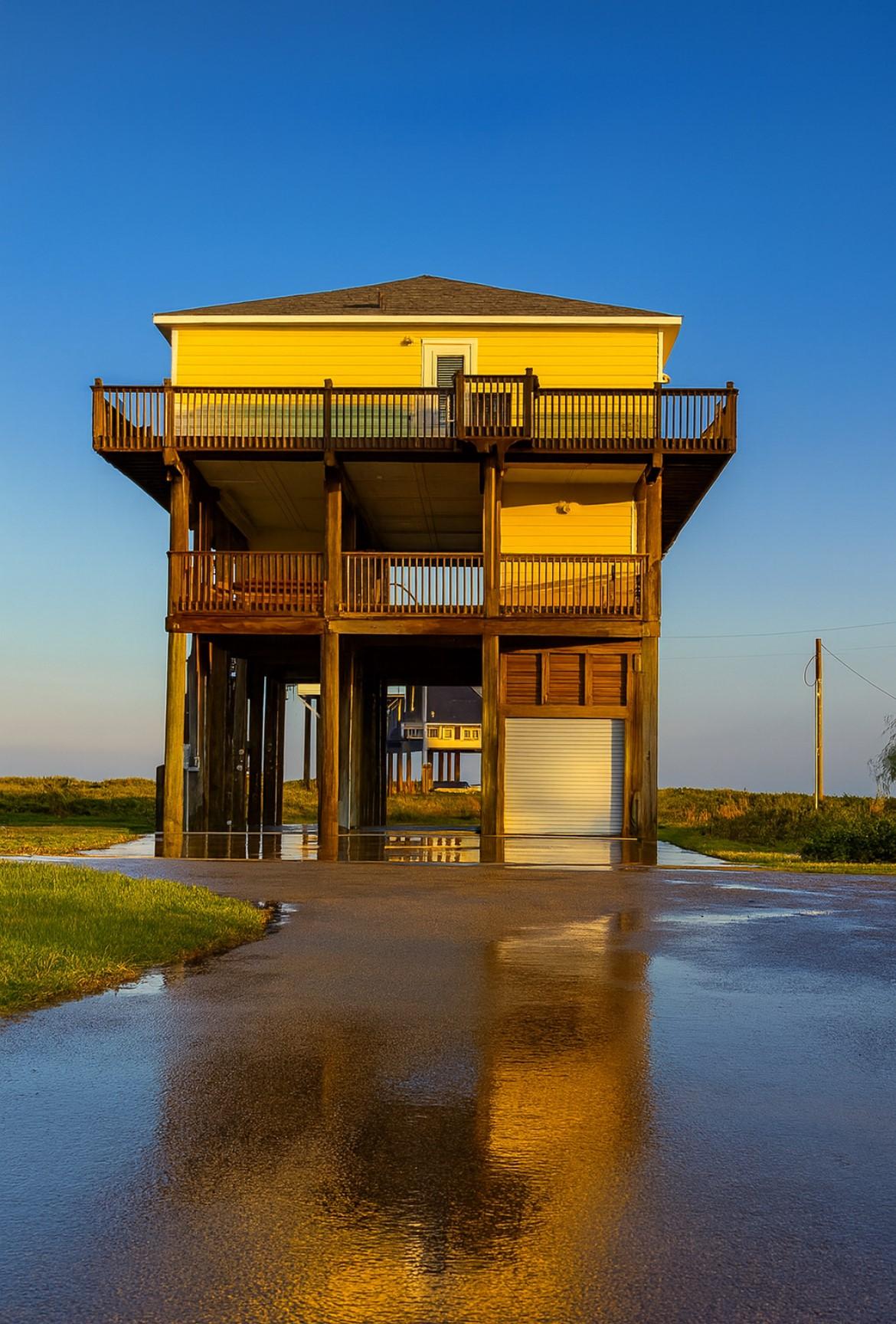 Image 2: Amazing location just a 3 min drive to The Big Sto