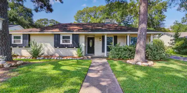 18222 Point Lookout Drive