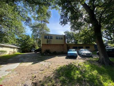 111 N Burnett Drive
