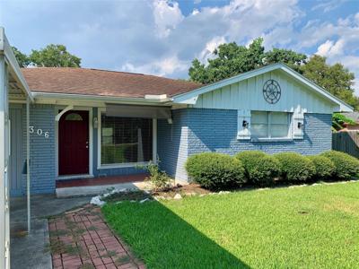 306 Crescent View Street
