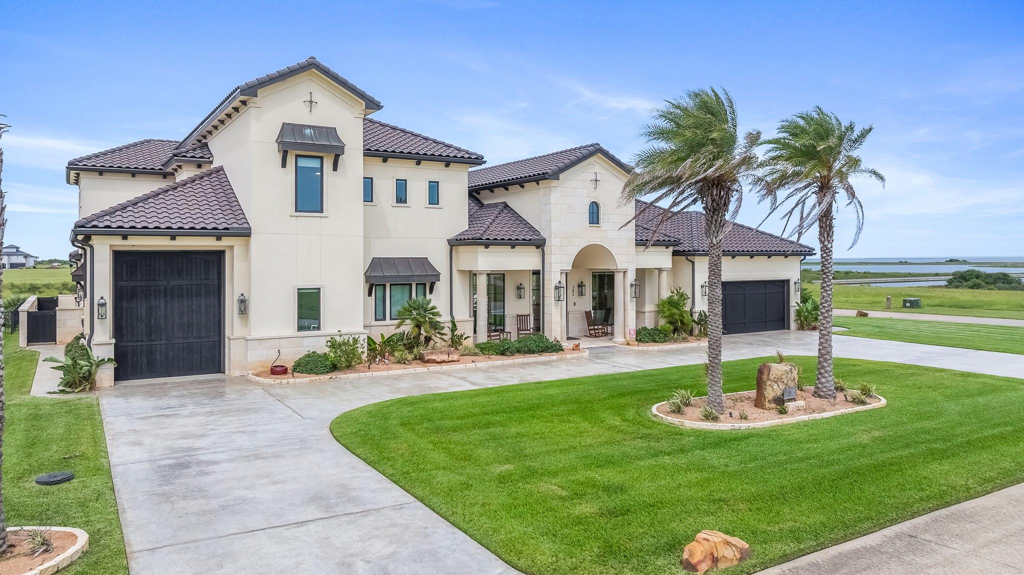 Image 2: Front Elevation with circle driveway