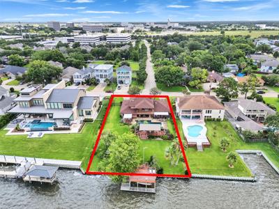 2434 Baycrest Drive