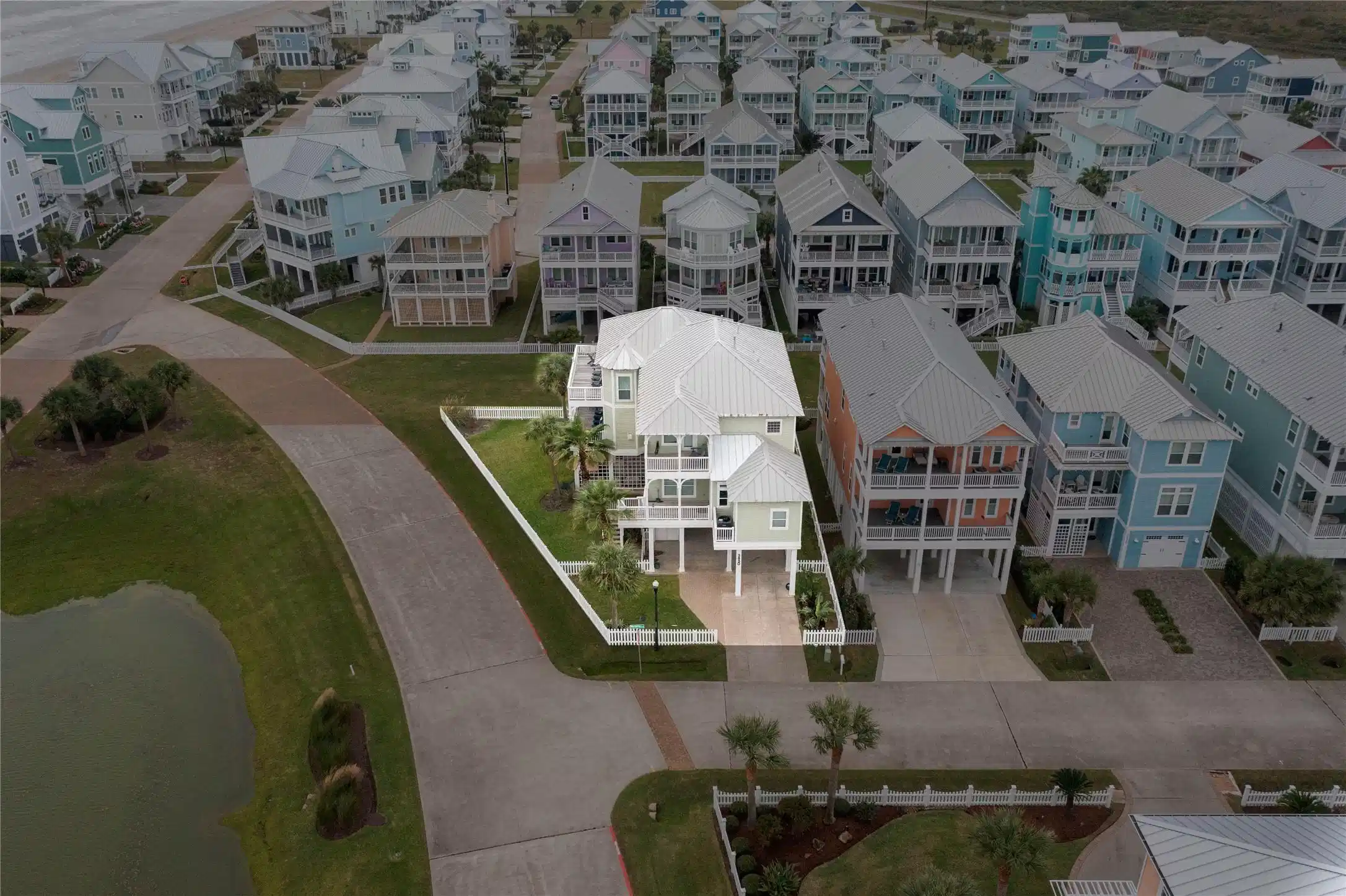 Image 1: Stunning aerial of 3830 Wentletrap in Beachside Vi
