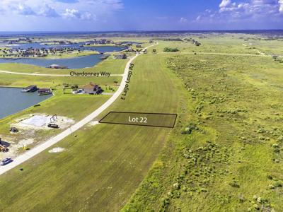 TBD E Lago Loop Road