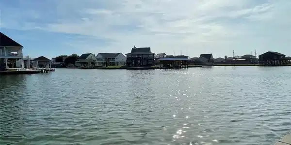 1283 Lagoon Drive